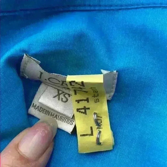 ✨J Crew Popover Light Blue Shirt in EUC! - Picture 5 of 6